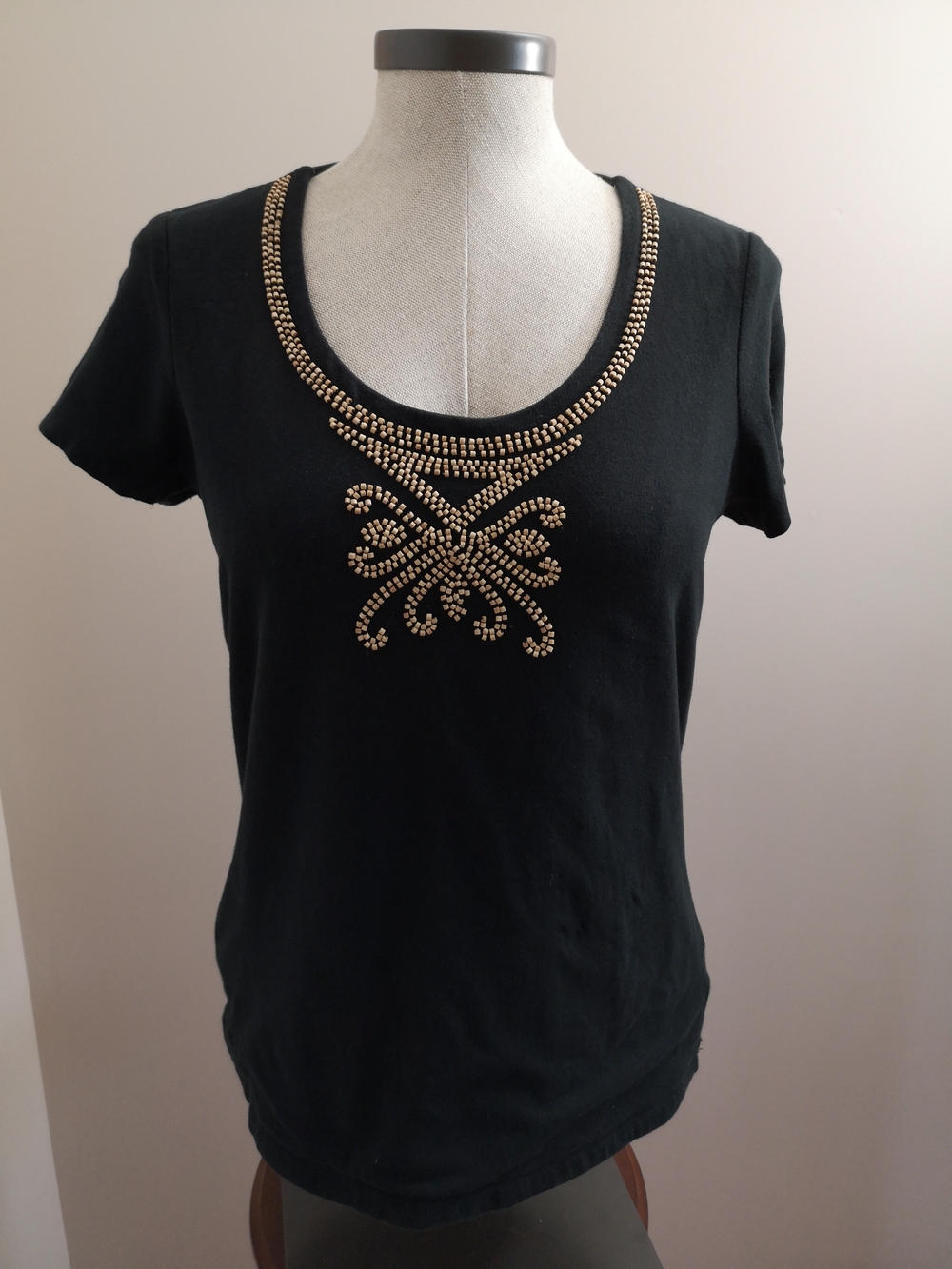 Liz Claiborne Black Short-Sleeve Top Wood Beaded Embellishment Size M